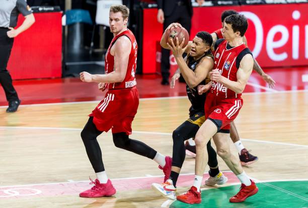 的转会策略 的转会策略